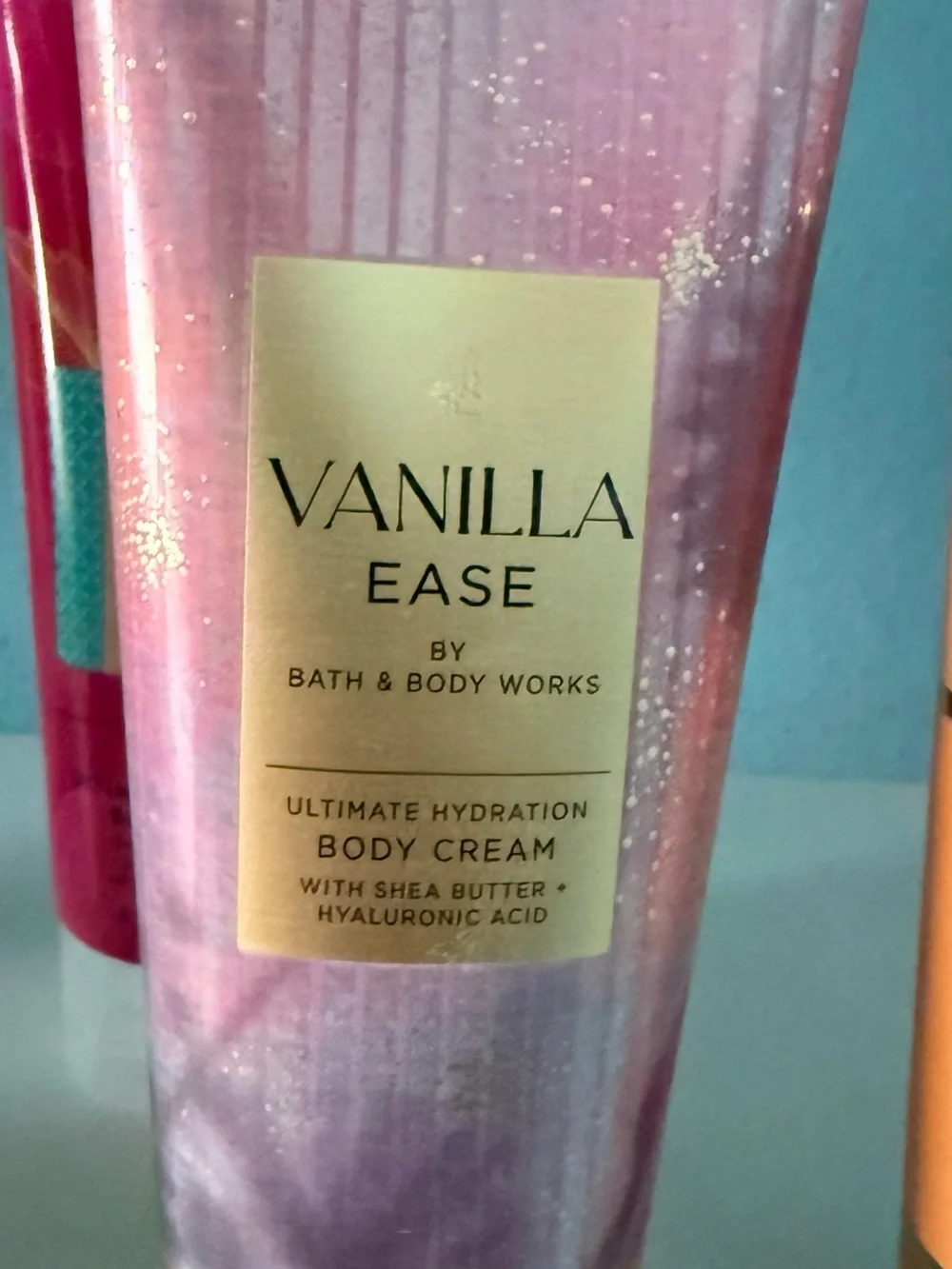 Bath & Body Works Vanilla Ease Body Cream - Pink